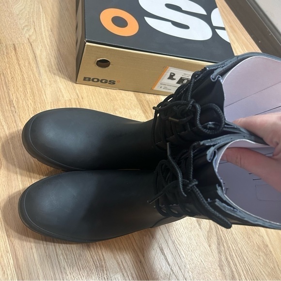 BOGS Amelia Lace Boots NEW Sz 8 Black Waterproof Winter Rain Snow Pull On Women - Picture 5 of 8